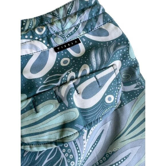 VISSLA Jungle Nights 17.5" Boardshort size 32 - Picture 9 of 10